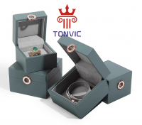 Clover Lucky Ring Bo...