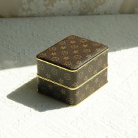 Rounded PU gold edged...