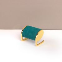 R-shaped metal end velv...