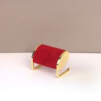 Z-shaped metal end velv...