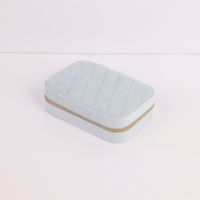 Velvet diamond grid rec...