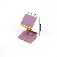 Z-shaped gold border mi...